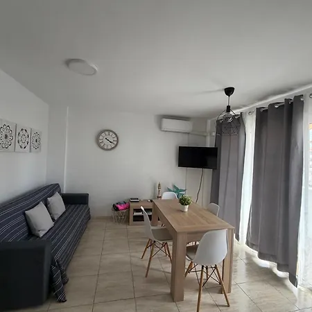 Apartment Cozy In Cristianos